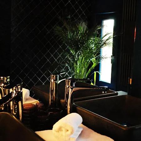 Boutique Baron Osy 2*